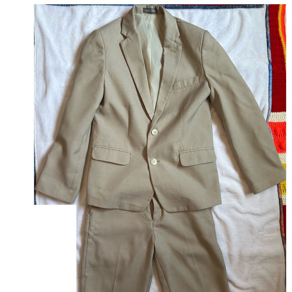 Van Heusen Suit Jacket & Pants Size 12